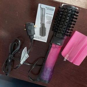 Wet/ Dry styling brush ( electric  ) NWOT